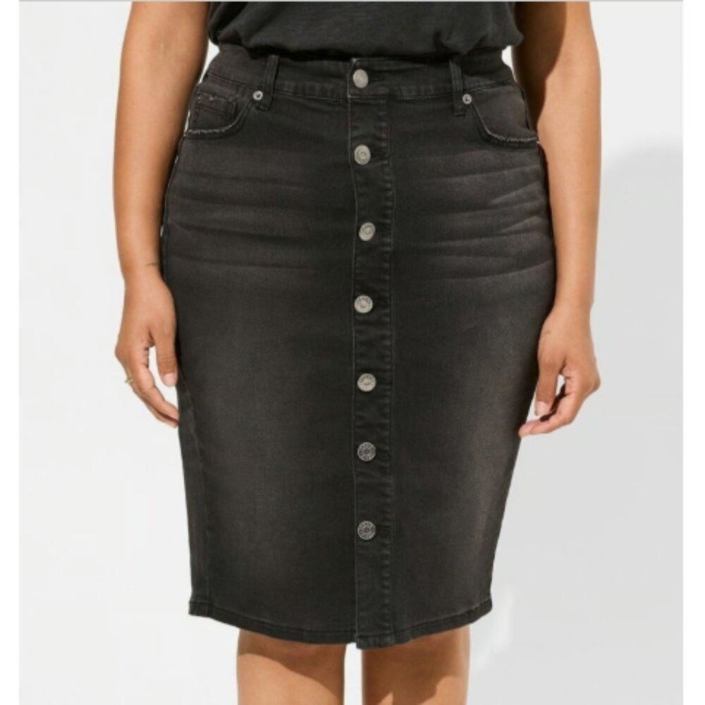 Torrid Black Denim Button‎ Front Pencil Midi Skirt Stretch Size 30
